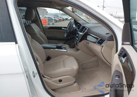 2015 Mercedes-Benz Gl 450 4Matic z USA, uszkodzony, nr VIN 4JGDF6EE7FA575315